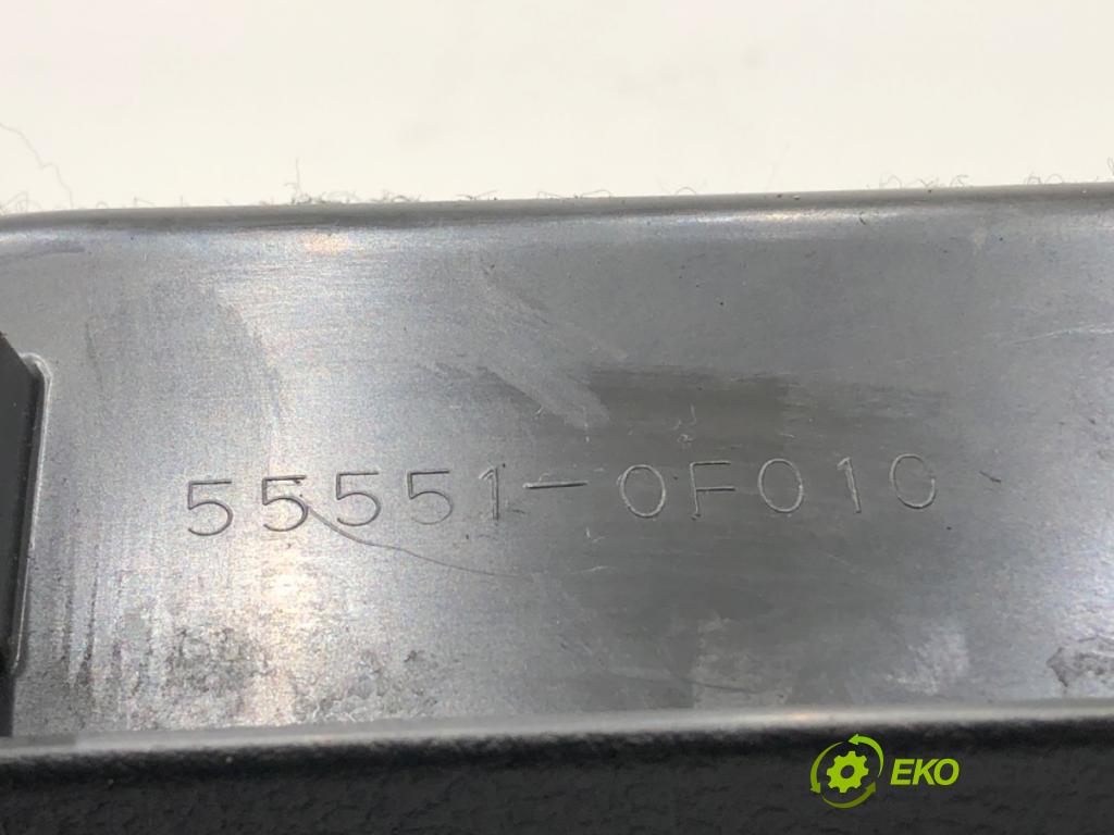 TOYOTA COROLLA Verso (ZER_, ZZE12_, R1_) 2004 - 2009    2.2 D-4D (AUR10_) 100 kW [136 KM] olej napędowy 2005 - 2009  Priehradka, kastlík 55551-0F010