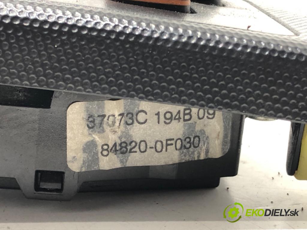 TOYOTA COROLLA Verso (ZER_, ZZE12_, R1_) 2004 - 2009    2.2 D-4D (AUR10_) 100 kW [136 KM] olej napędowy 2005 - 2009  Prepínač okien 84820-0F030 (Prepínače, spínače, tlačidlá a ovládače kúrenia)