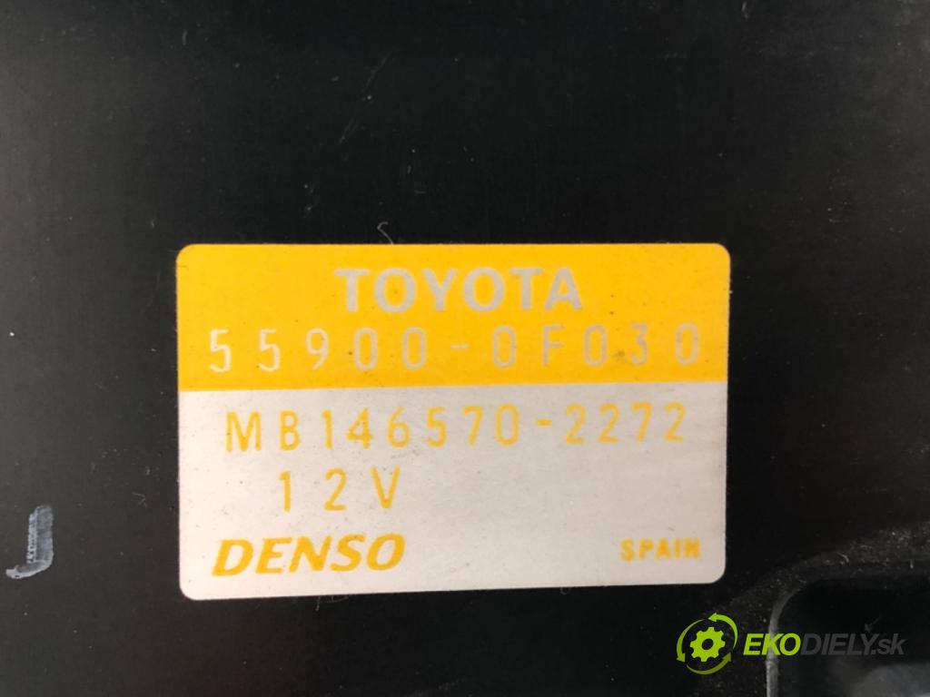 TOYOTA COROLLA Verso (ZER_, ZZE12_, R1_) 2004 - 2009    2.2 D-4D (AUR10_) 100 kW [136 KM] olej napędowy 2005 - 2009  Panel ovládania kúrenia 55900-0F030 (Prepínače, spínače, tlačidlá a ovládače kúrenia)