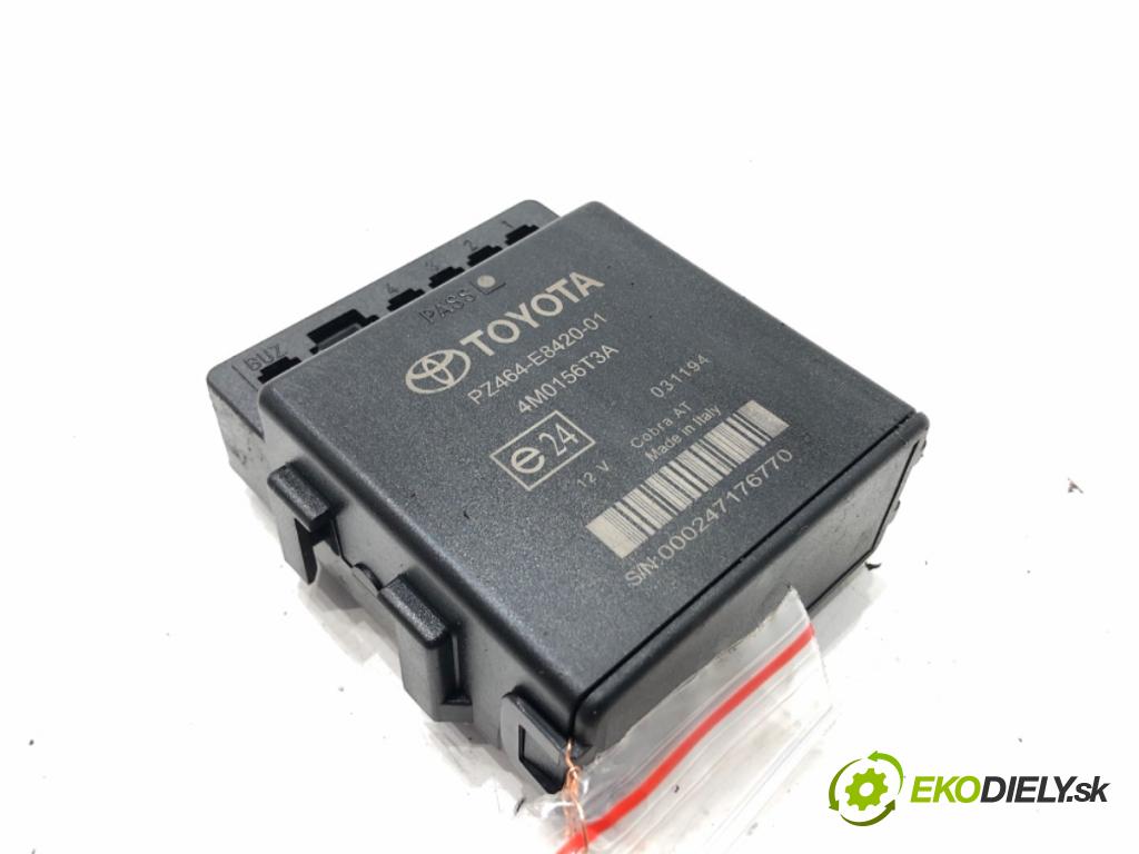 TOYOTA COROLLA Verso (ZER_, ZZE12_, R1_) 2004 - 2009    2.2 D-4D (AUR10_) 100 kW [136 KM] olej napędowy 2005 - 2009  Modul PDC 4M0156T3A (Ostatné)