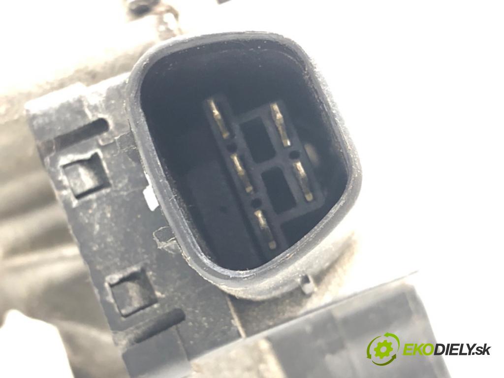 TOYOTA COROLLA Verso (ZER_, ZZE12_, R1_) 2004 - 2009    2.2 D-4D (AUR10_) 100 kW [136 KM] olej napędowy 2005 - 2009  Mechanizmus stieračov predný  (Motorčeky stieračov predné)