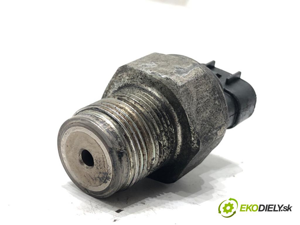 TOYOTA COROLLA Verso (ZER_, ZZE12_, R1_) 2004 - 2009    2.2 D-4D (AUR10_) 100 kW [136 KM] olej napędowy 2005 - 2009  Snímač tlaku paliva  (Snímače)