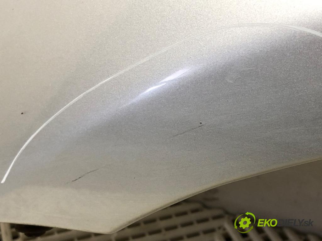 TOYOTA COROLLA Verso (ZER_, ZZE12_, R1_) 2004 - 2009    2.2 D-4D (AUR10_) 100 kW [136 KM] olej napędowy 2005 - 2009  blatník levý přední část