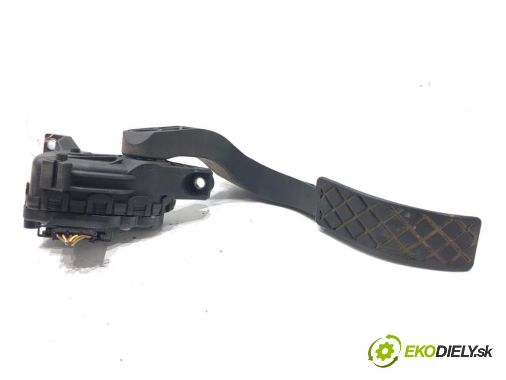 AUDI A4 B7 (8EC) 2004 - 2008    1.6 75 kW [102 KM] benzyna 2004 - 2008  Potenciometer plynu 8E1721523C (Pedále)