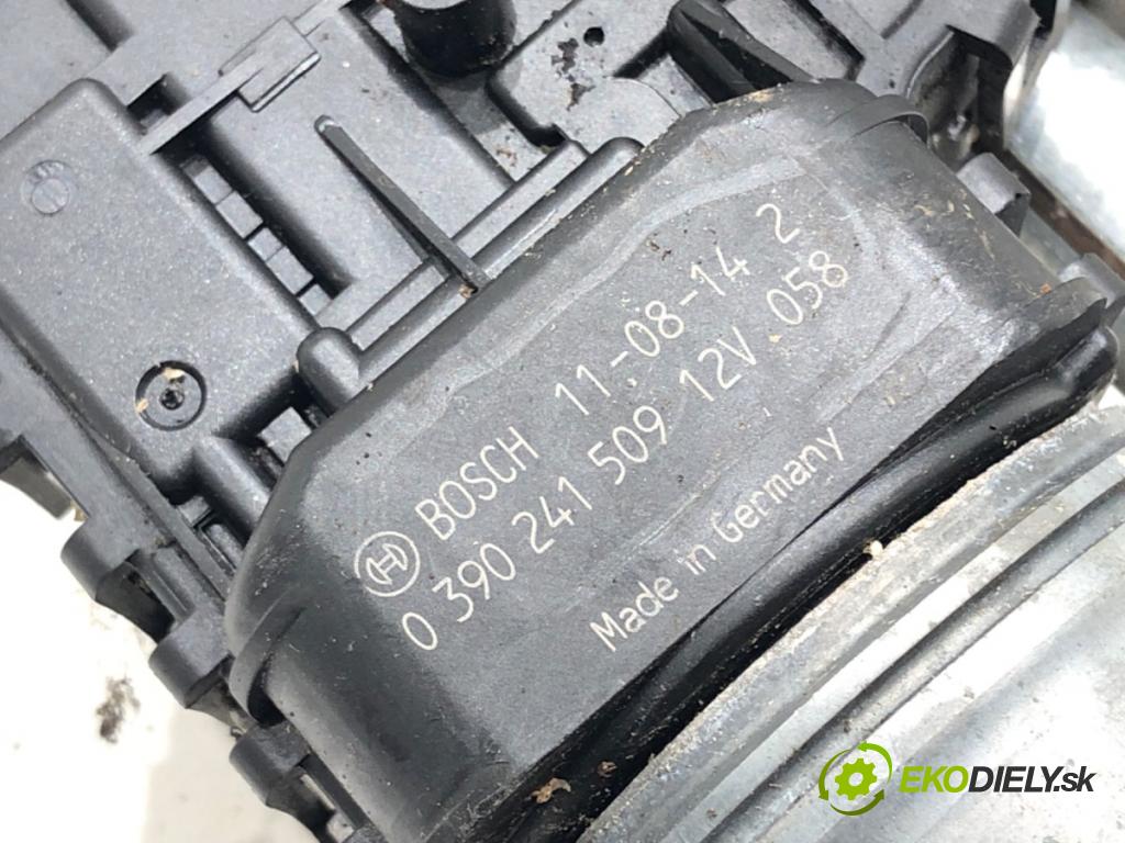 AUDI A4 B7 (8EC) 2004 - 2008    1.6 75 kW [102 KM] benzyna 2004 - 2008  Mechanizmus stieračov predný 0390241509 (Motorčeky stieračov predné)