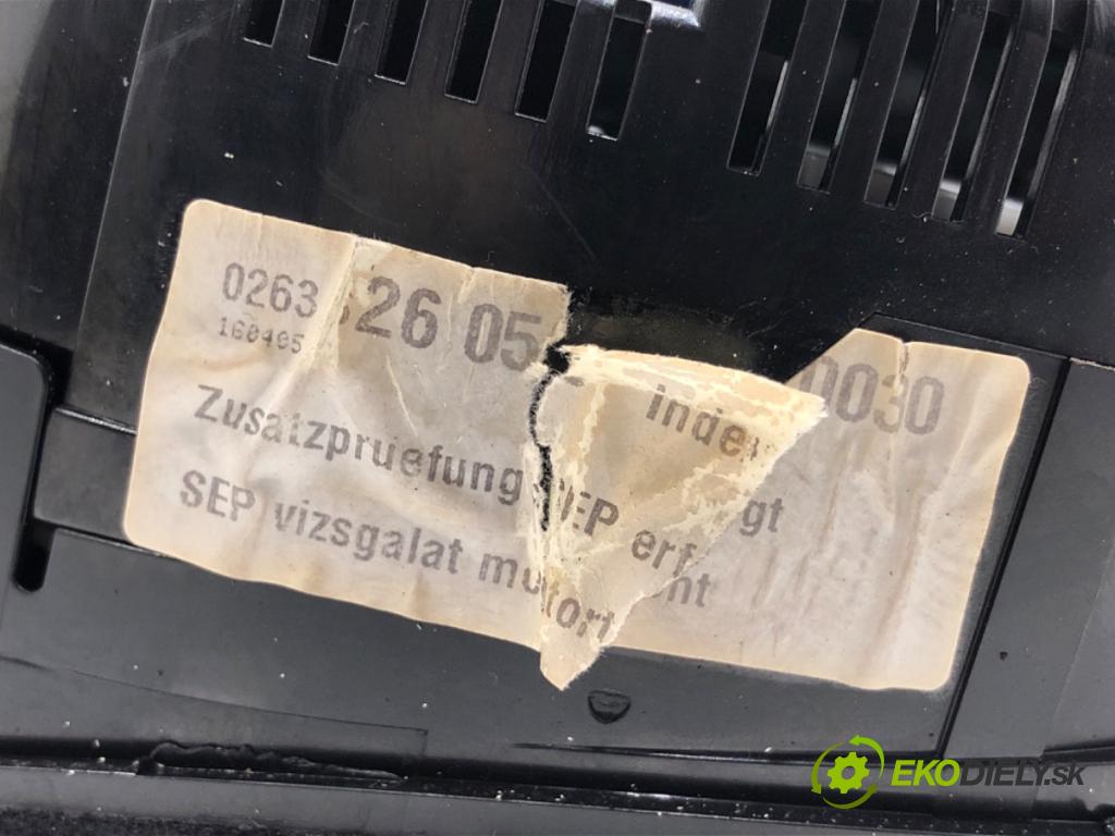 AUDI A4 B7 (8EC) 2004 - 2008    1.6 75 kW [102 KM] benzyna 2004 - 2008  Prístrojovka  (Prístrojové dosky, displeje)