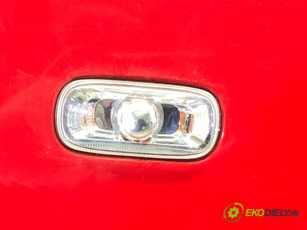 AUDI A4 B7 (8EC) 2004 - 2008    1.6 75 kW [102 KM] benzyna 2004 - 2008  blatník pravý přední část