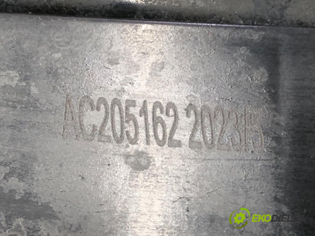 AUDI A4 B7 (8EC) 2004 - 2008    1.6 75 kW [102 KM] benzyna 2004 - 2008  chladič vody  (Chladiče vody)