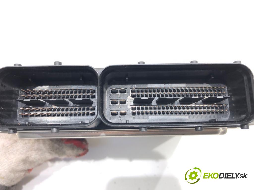 AUDI A4 B8 Avant (8K5) 2007 - 2015    2.0 TDI 105 kW [143 KM] olej napędowy 2008 - 2015  riadiaca jednotka Motor 03L906022B (Riadiace jednotky)