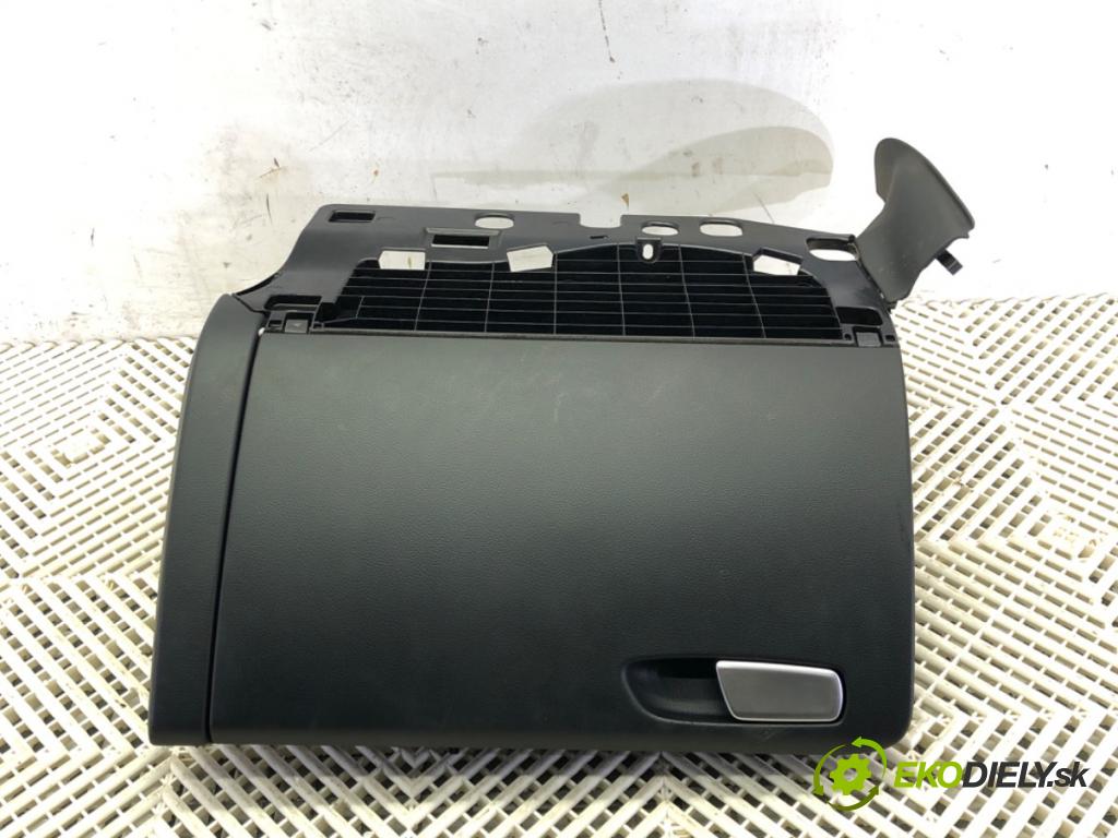 AUDI A4 B8 Avant (8K5) 2007 - 2015    2.0 TDI 105 kW [143 KM] olej napędowy 2008 - 2015  Priehradka, kastlík spolujazdca 8K1857035 (Priehradky, kastlíky)