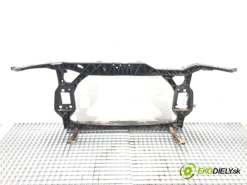 AUDI A4 B8 Avant (8K5) 2007 - 2015    2.0 TDI 105 kW [143 KM] olej napędowy 2008 - 2015  držák přední část  (Výztuhy přední)