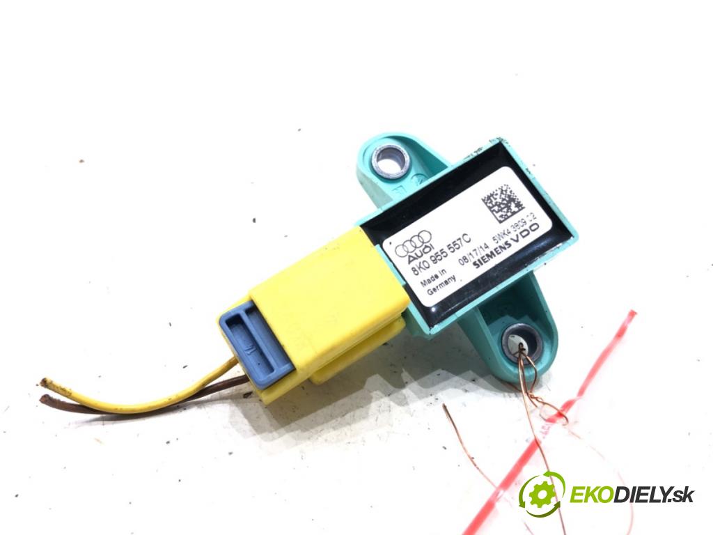 AUDI A4 B8 Avant (8K5) 2007 - 2015    2.0 TDI 105 kW [143 KM] olej napędowy 2008 - 2015  Snímač nárazu 8K0955557C (Snímače nárazu)