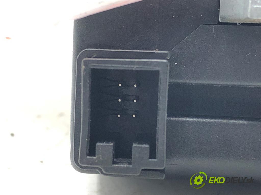 AUDI A4 B8 Avant (8K5) 2007 - 2015    2.0 TDI 105 kW [143 KM] olej napędowy 2008 - 2015  blokáda volantu 8K0905852D (Ostatné)