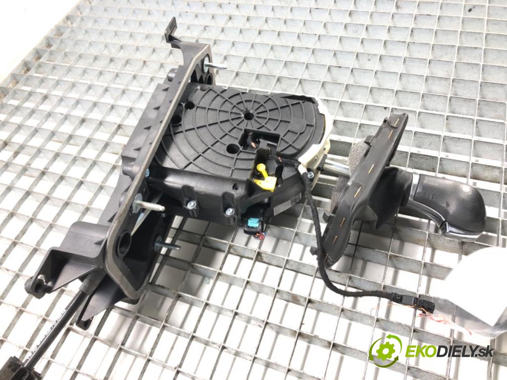 SEAT ATECA (KH7, KHP) 2016 - 2022    1.4 TSI 110 kW [150 KM] benzyna 2016 - 2022  Kulisa 5Q1713023BG (Rýchlostné páky / kulisy)