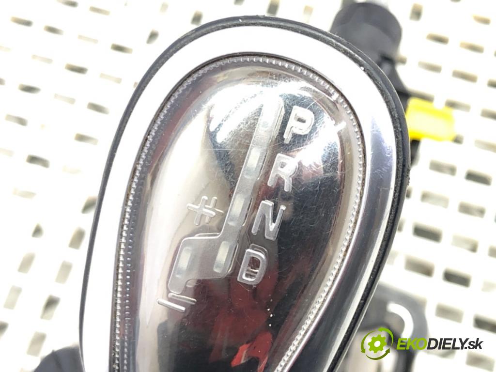 VOLVO XC60 I SUV (156) 2008 - 2017    2.4 D / D3 / D4 AWD 120 kW [163 KM] olej napędowy 2008 - 2017  Kulisa 31325216 (Rýchlostné páky / kulisy)