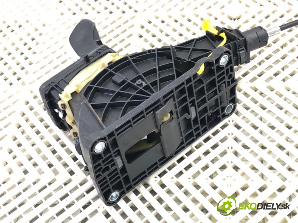 VOLVO XC60 I SUV (156) 2008 - 2017    2.4 D / D3 / D4 AWD 120 kW [163 KM] olej napędowy 2008 - 2017  Kulisa 31325216 (Rýchlostné páky / kulisy)