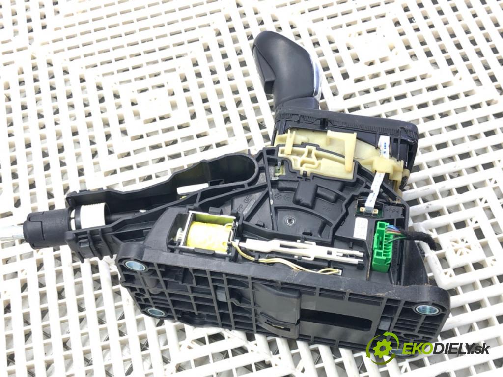 VOLVO XC60 I SUV (156) 2008 - 2017    2.4 D / D3 / D4 AWD 120 kW [163 KM] olej napędowy 2008 - 2017  Kulisa 31325216 (Rýchlostné páky / kulisy)