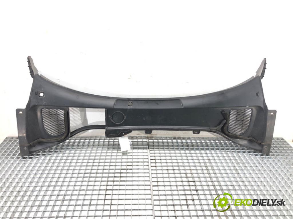 VOLVO XC60 I SUV (156) 2008 - 2017    2.4 D / D3 / D4 AWD 120 kW [163 KM] olej napędowy 2008 - 2017  Torpédo, plast pod čelné okno 31271658 (Torpéda)