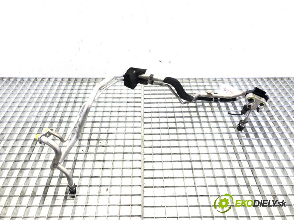 VOLVO XC60 I SUV (156) 2008 - 2017    2.4 D / D3 / D4 AWD 120 kW [163 KM] olej napędowy 2008 - 2017  rúrka klimatizácie  (Rúrky klimatizácie)