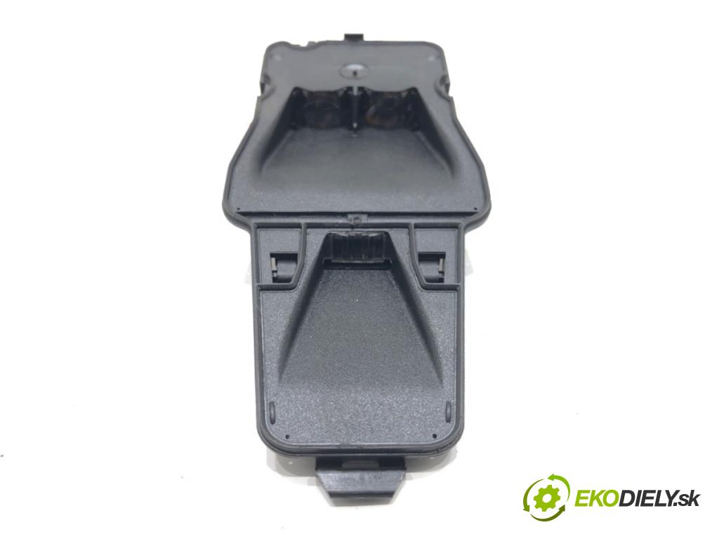 VOLVO XC60 I SUV (156) 2008 - 2017    2.4 D / D3 / D4 AWD 120 kW [163 KM] olej napędowy 2008 - 2017  Snímač dažďa 31387310 (Snímače dažďa)