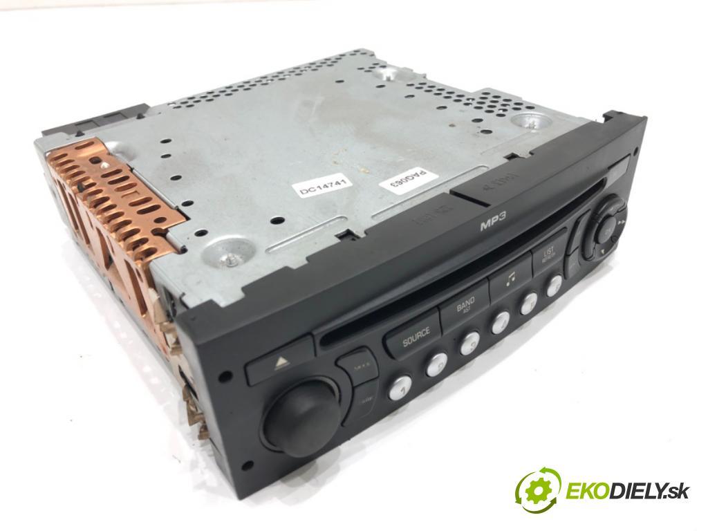 PEUGEOT 207 SW (WK_) 2007 - 2013    1.4 16V 70 kW [95 KM] benzyna 2007 - 2013  RADIO 96643698XT (Audio zariadenia)