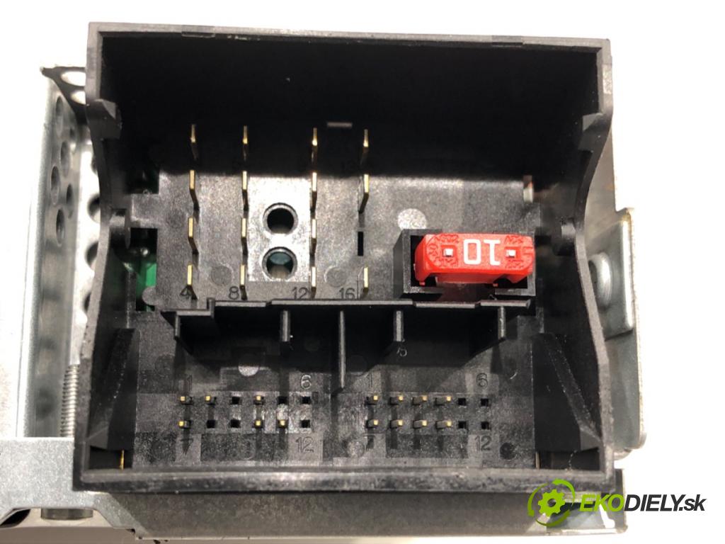 PEUGEOT 207 SW (WK_) 2007 - 2013    1.4 16V 70 kW [95 KM] benzyna 2007 - 2013  RADIO 96643698XT (Audio zariadenia)