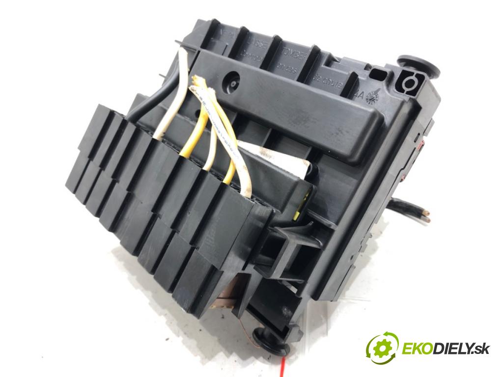 PEUGEOT 207 SW (WK_) 2007 - 2013    1.4 16V 70 kW [95 KM] benzyna 2007 - 2013  Modul BSM 9664055780 (Ostatné)