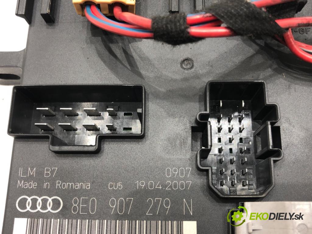 AUDI A4 B7 Avant (8ED) 2004 - 2008    2.0 TDI 103 kW [140 KM] olej napędowy 2004 - 2008  Modul svetiel 8E0907279N (Ostatné)