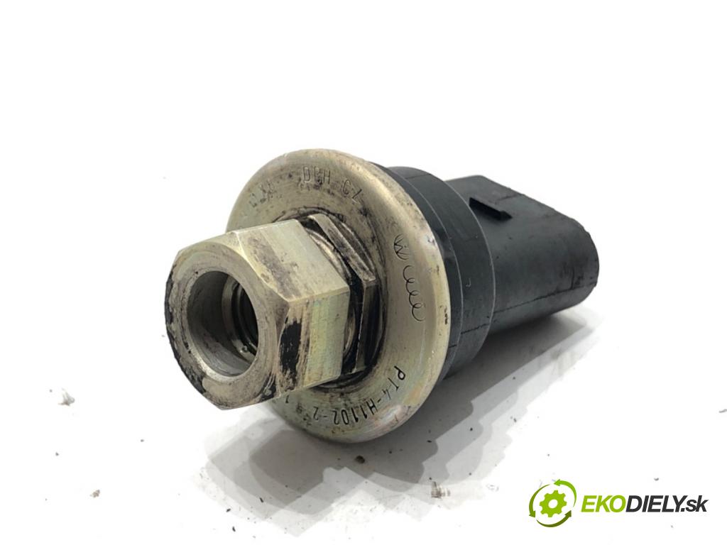 AUDI A4 B7 Avant (8ED) 2004 - 2008    2.0 TDI 103 kW [140 KM] olej napędowy 2004 - 2008  snímač klimatizace 8E0953126 (Snímače)