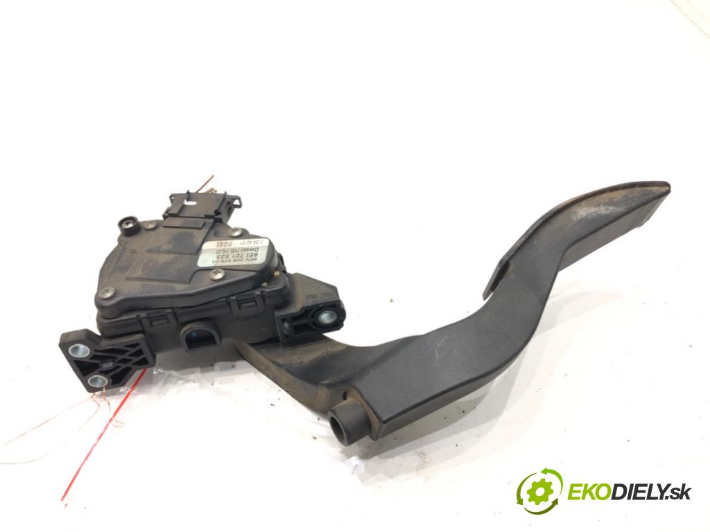 AUDI A4 B6 Avant (8E5) 2000 - 2005    1.9 TDI 96 kW [130 KM] olej napędowy 2001 - 2004  Potenciometer plynu 8E1721523 (Pedále)