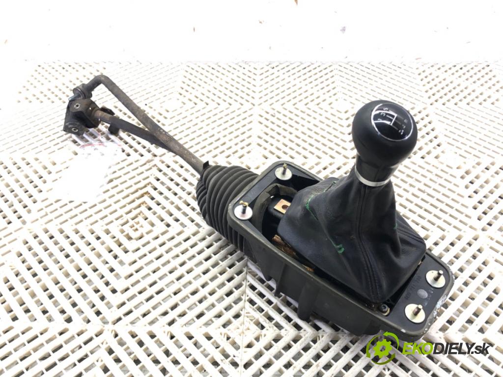 AUDI A4 B6 Avant (8E5) 2000 - 2005    1.9 TDI 96 kW [130 KM] olej napędowy 2001 - 2004  Kulisa 8E0711025 (Rýchlostné páky / kulisy)