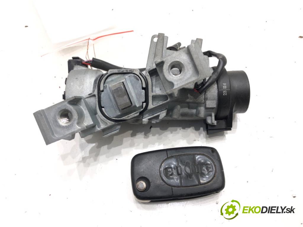 AUDI A3 (8P1) 2003 - 2013    2.0 TDI 16V 103 kW [140 KM] olej napędowy 2003 - 2012  spinačka 1K0905851B (Spínacie skrinky a kľúče)