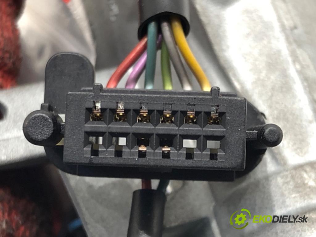 AUDI A3 (8P1) 2003 - 2013    2.0 TDI 16V 103 kW [140 KM] olej napędowy 2003 - 2012  spinačka 1K0905851B (Spínacie skrinky a kľúče)