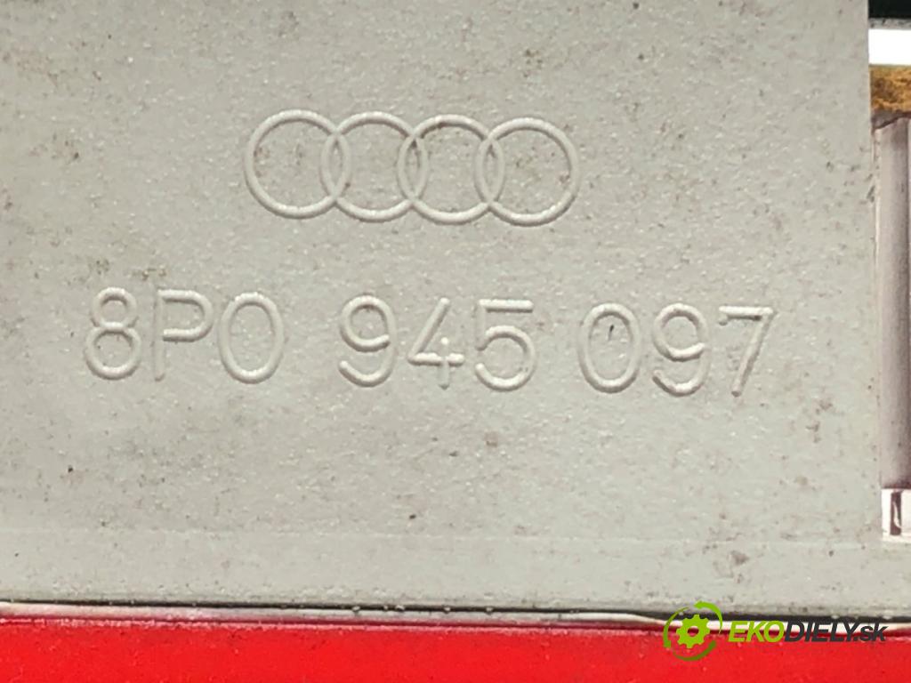 AUDI A3 (8P1) 2003 - 2013    2.0 TDI 16V 103 kW [140 KM] olej napędowy 2003 - 2012  Svetlo brzdových svetiel 8P0945097