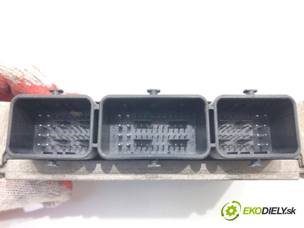 CITROEN C4 I (LC_) 2004 - 2014    1.4 16V 65 kW [88 KM] benzyna 2004 - 2011  riadiaca jednotka Motor 9657429380 (Riadiace jednotky)