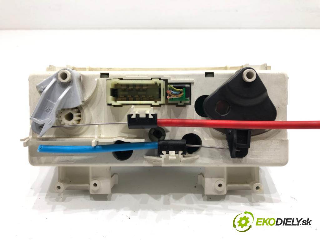 CITROEN C4 I (LC_) 2004 - 2014    1.4 16V 65 kW [88 KM] benzyna 2004 - 2011  Panel ovládania kúrenia C2567 (Prepínače, spínače, tlačidlá a ovládače kúrenia)