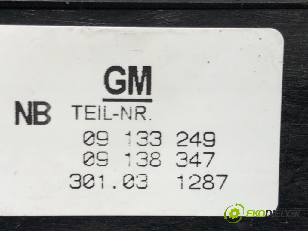 OPEL ZAFIRA A nadwozie wielkoprzestrzenne (MPV) (T98) 1999 - 2005    2.0 OPC (F75) 147 kW [200 KM] benzyna 2002 - 2005  spínač světel 09133249