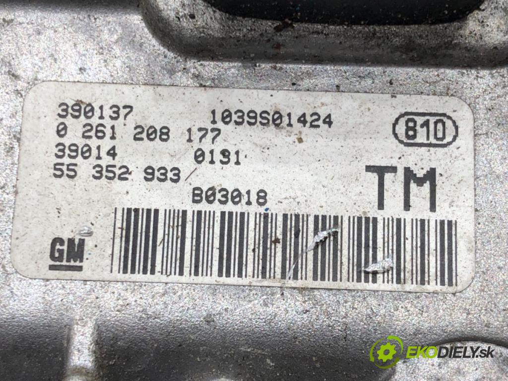 OPEL ZAFIRA A nadwozie wielkoprzestrzenne (MPV) (T98) 1999 - 2005    2.0 OPC (F75) 147 kW [200 KM] benzyna 2002 - 2005  riadiaca jednotka Motor 55352933 (Riadiace jednotky)