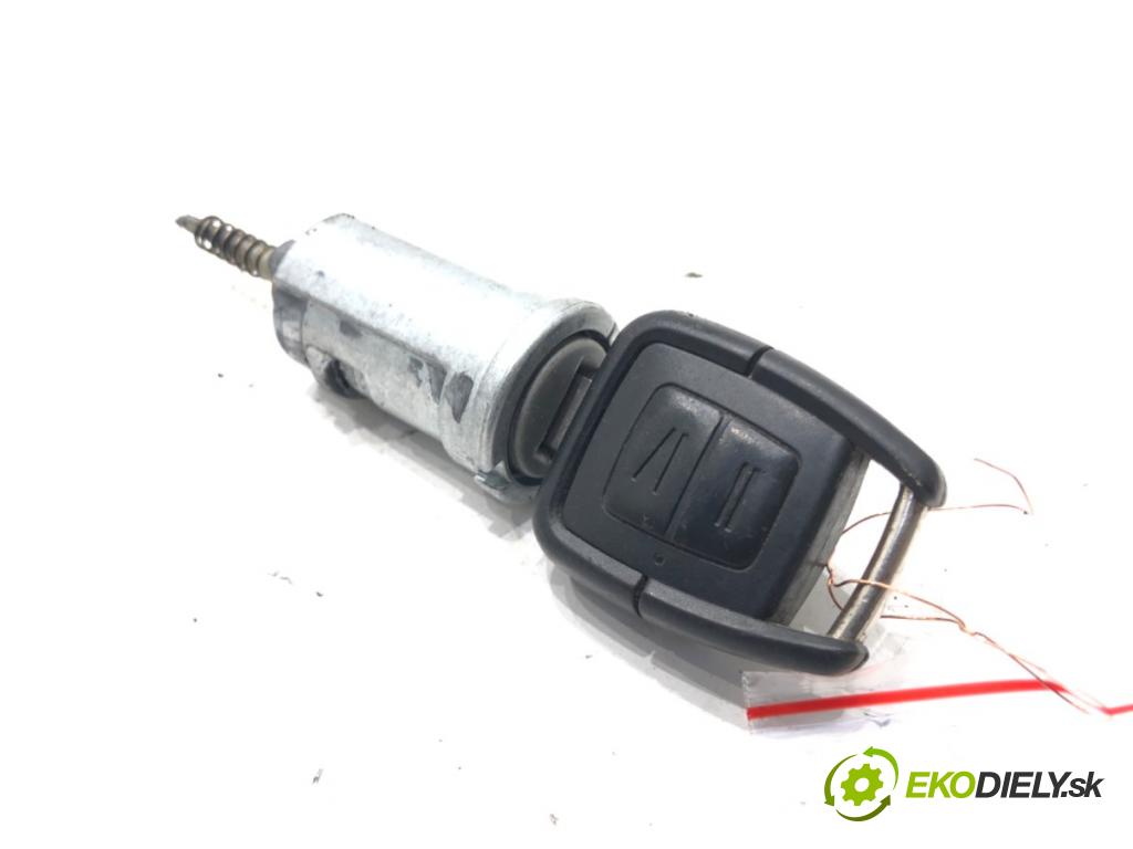 OPEL ZAFIRA A nadwozie wielkoprzestrzenne (MPV) (T98) 1999 - 2005    2.0 OPC (F75) 147 kW [200 KM] benzyna 2002 - 2005  spinačka 13107754 (Spínacie skrinky a kľúče)