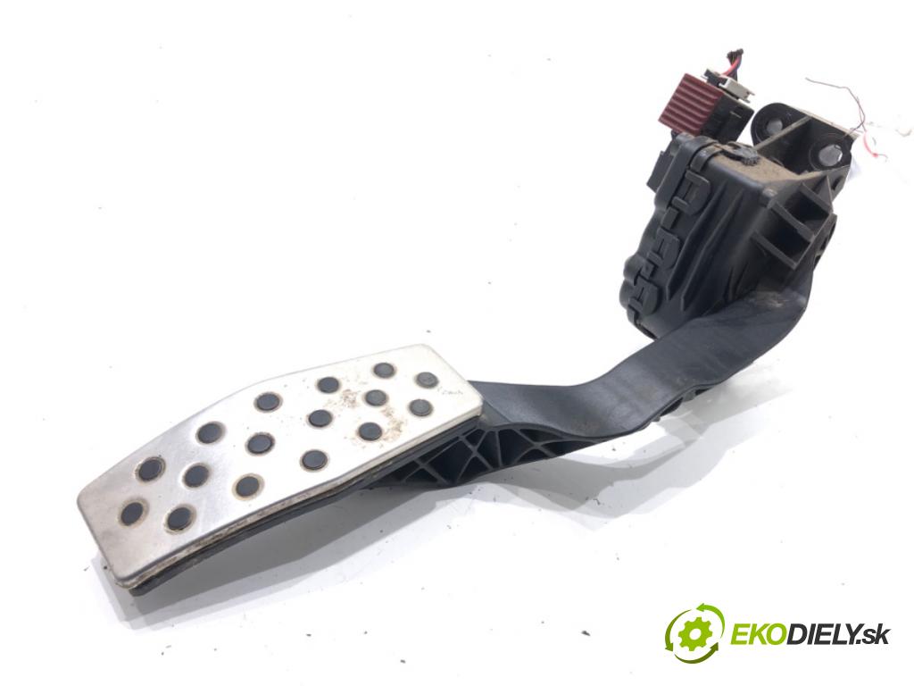 OPEL ZAFIRA A nadwozie wielkoprzestrzenne (MPV) (T98) 1999 - 2005    2.0 OPC (F75) 147 kW [200 KM] benzyna 2002 - 2005  Potenciometer plynu 13125115 (Pedále)