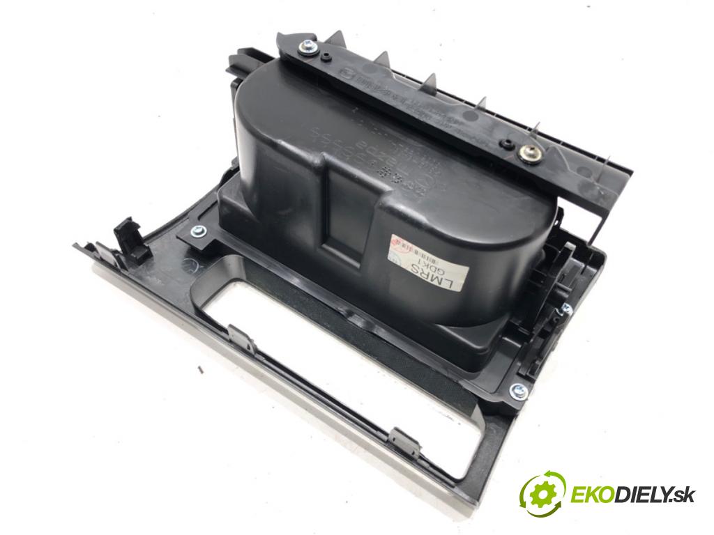 MAZDA 6 Kombi (GH) 2007 - 2013    2.0 MZR (GHEFW) 114 kW [155 KM] benzyna 2010 - 2013  Držiak na nápoje GS1D-64361 (Úchyty, držiaky na nápoje)