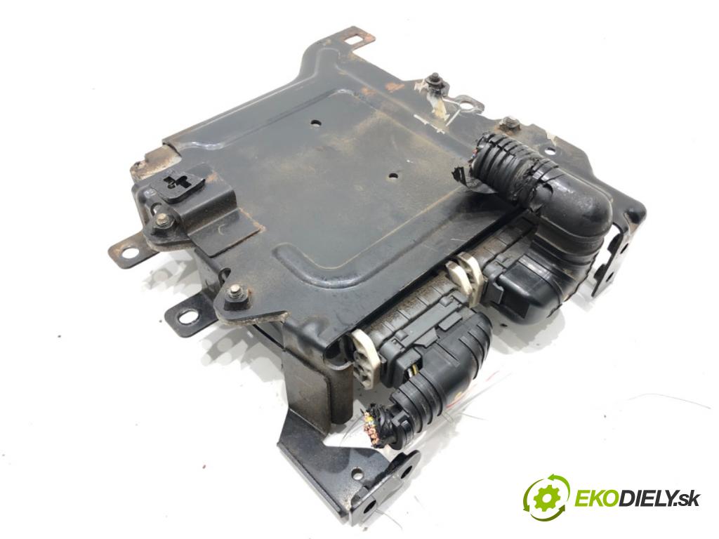MAZDA 6 Kombi (GH) 2007 - 2013    2.0 MZR (GHEFW) 114 kW [155 KM] benzyna 2010 - 2013  riadiaca jednotka Motor LFDC18881B (Riadiace jednotky)