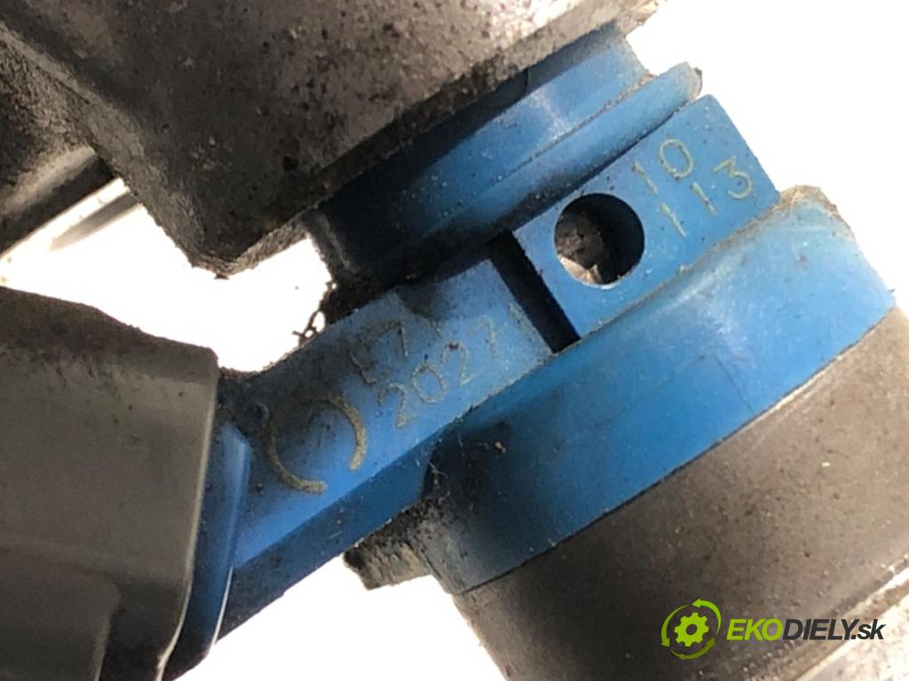 MAZDA 6 Kombi (GH) 2007 - 2013    2.0 MZR (GHEFW) 114 kW [155 KM] benzyna 2010 - 2013  Lišta vstrekovacia E7T20271 (Vstrekovacie lišty)