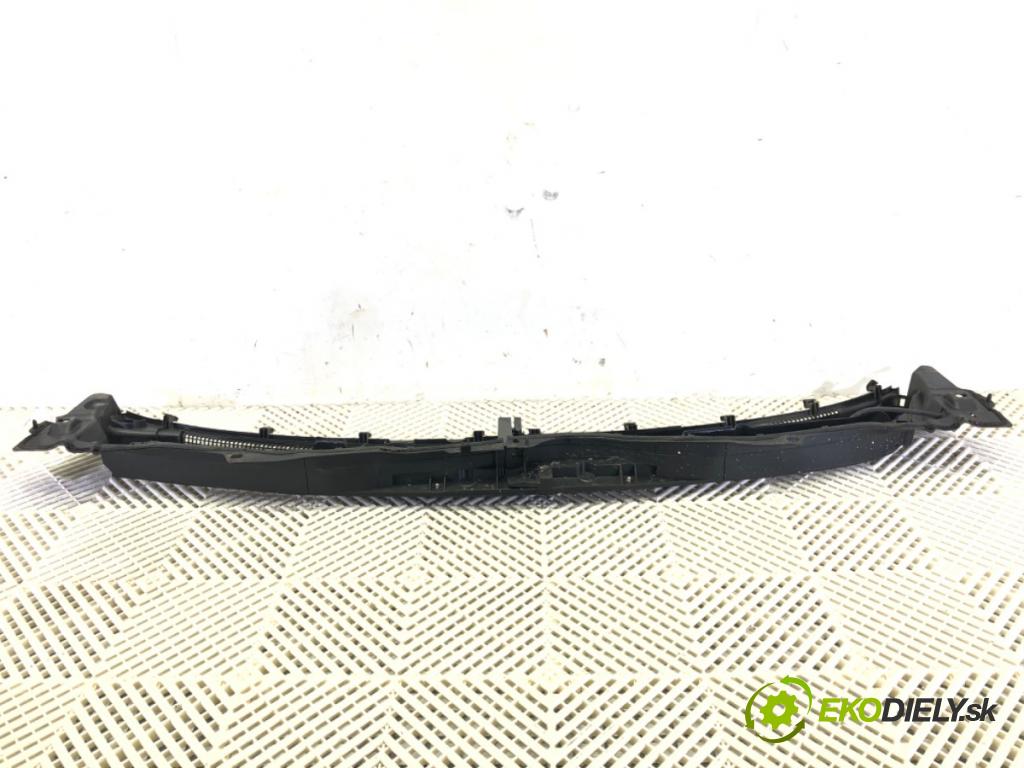 MAZDA 6 Kombi (GH) 2007 - 2013    2.0 MZR (GHEFW) 114 kW [155 KM] benzyna 2010 - 2013  Torpédo, plast pod čelné okno  (Torpéda)