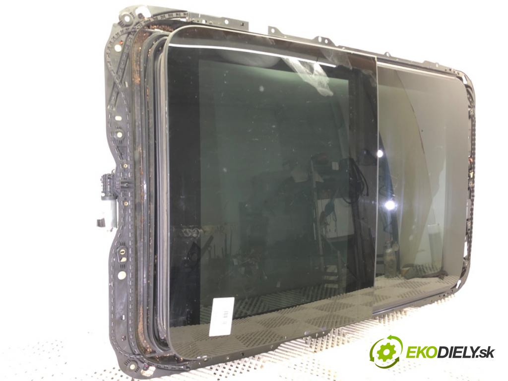 SKODA SUPERB III Kombi (3V5) 2015 - 2022    2.0 TSI 4x4 206 kW [280 KM] benzyna 2015 - 2022  střešní okno 3G9877041C (Okna karoserie)