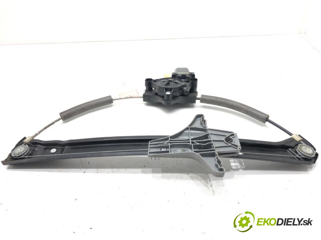 SKODA SUPERB III Kombi (3V5) 2015 - 2022    2.0 TSI 4x4 206 kW [280 KM] benzyna 2015 - 2022  mechanismus okna levý zadní část 0130822715