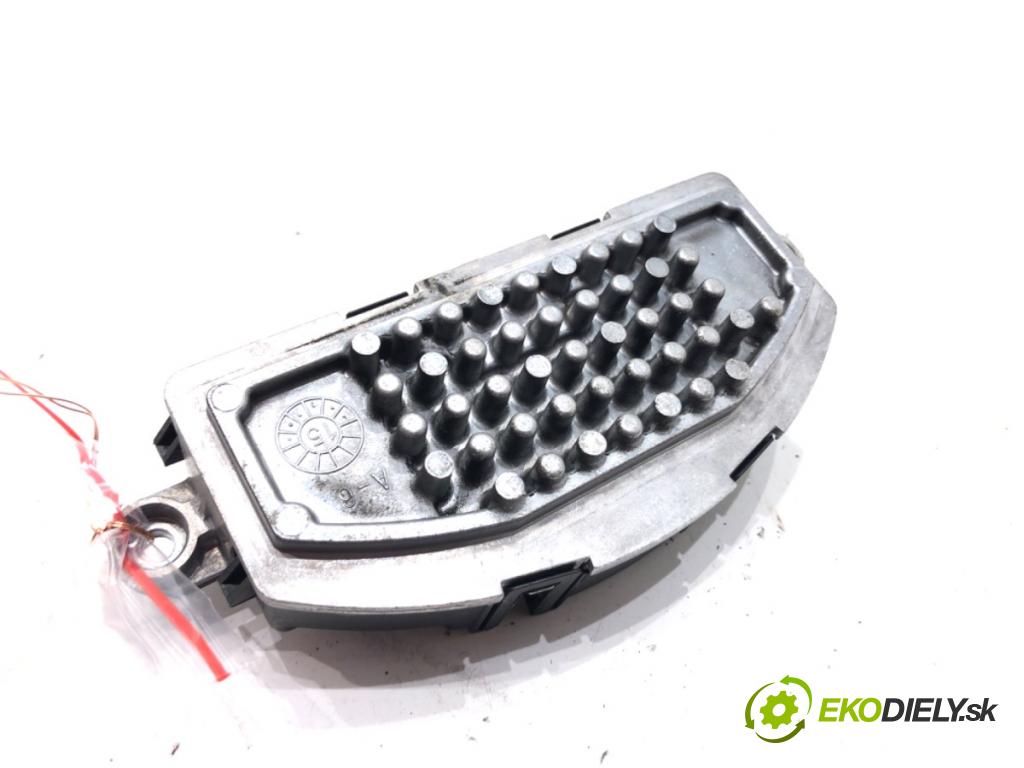 SKODA SUPERB III Kombi (3V5) 2015 - 2022    2.0 TSI 4x4 206 kW [280 KM] benzyna 2015 - 2022  odpor rezistor topení vzduchu 3Q0907521A (Odpory topení)