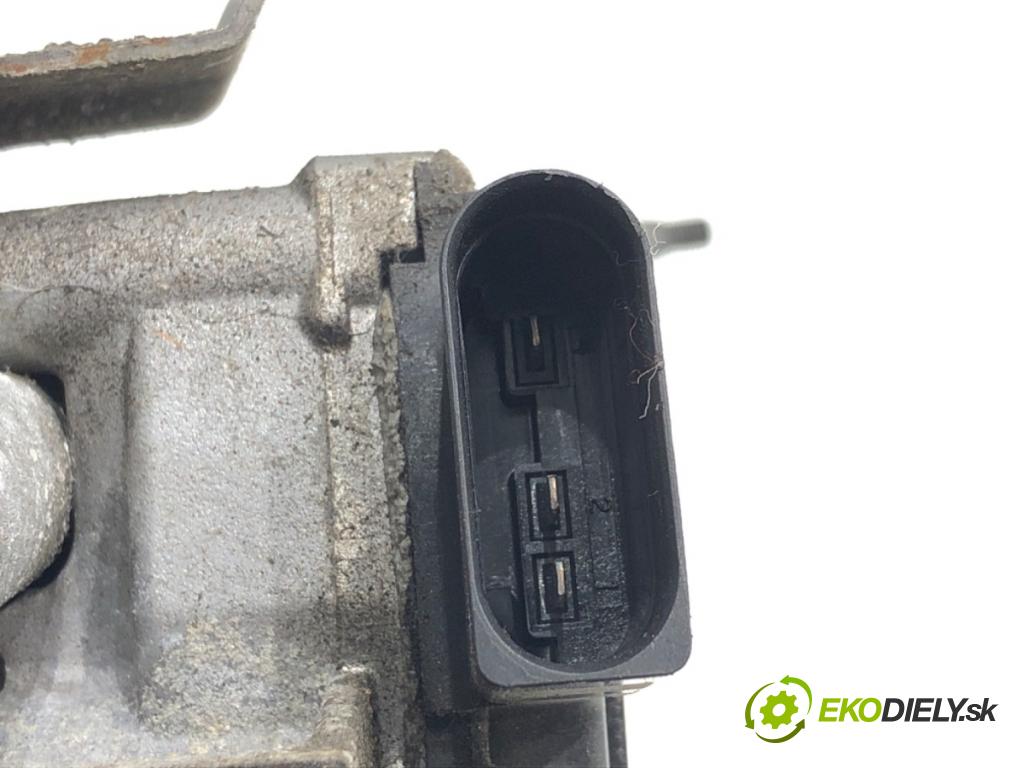 SKODA SUPERB III Kombi (3V5) 2015 - 2022    2.0 TSI 4x4 206 kW [280 KM] benzyna 2015 - 2022  Mechanizmus stieračov predný 3V1955119 (Motorčeky stieračov predné)