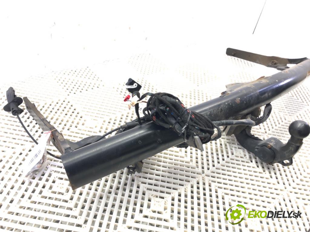 SKODA SUPERB III Kombi (3V5) 2015 - 2022    2.0 TSI 4x4 206 kW [280 KM] benzyna 2015 - 2022  Hák tažné zařízení 3V9803881A (Tažná zařízení)