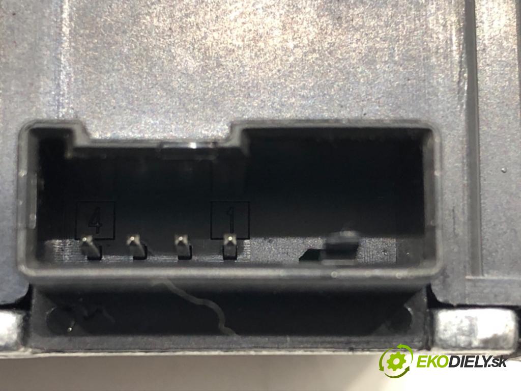 SKODA SUPERB III Kombi (3V5) 2015 - 2022    2.0 TSI 4x4 206 kW [280 KM] benzyna 2015 - 2022  blokáda volantu 3Q0905861 (Ostatné)